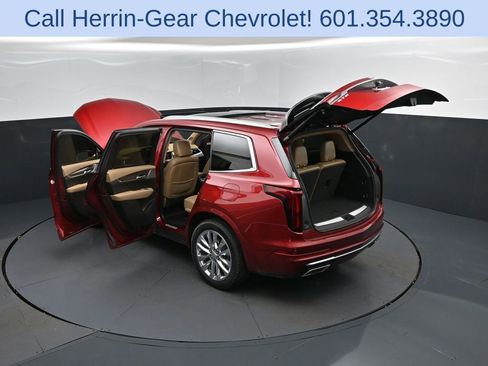 Used 2020 Cadillac XT6 Premium Luxury w/ Platinum Package FWD image 47