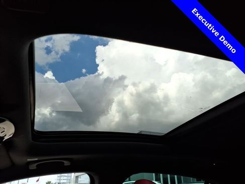 New 2025 Maserati Grecale GT image 16