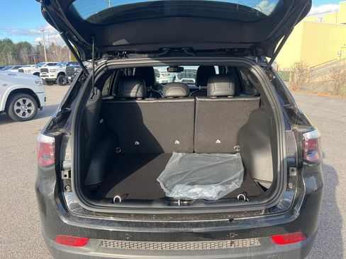 New 2026 Jeep Compass Limited image 14