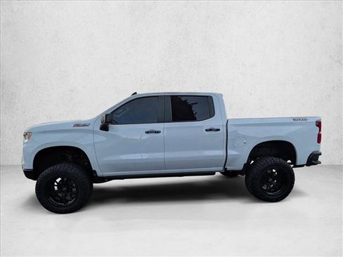 Used 2023 Chevrolet Silverado 1500 LT Trail Boss image 9