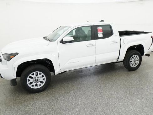 New 2026 Toyota Tacoma SR5 image 7