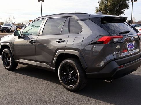 Used 2023 Toyota RAV4 XLE image 15