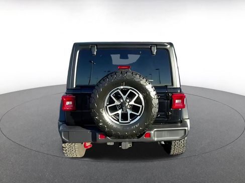 Used 2025 Jeep Wrangler Unlimited Rubicon image 10