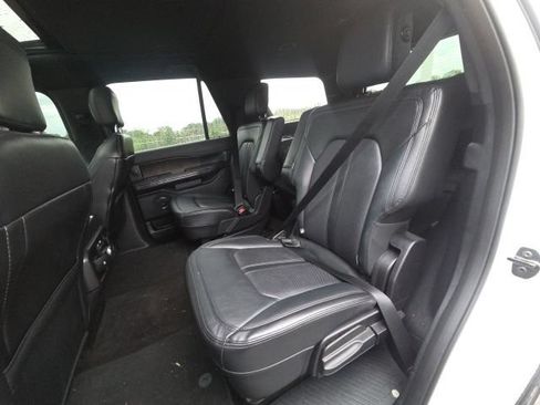Used 2020 Ford Expedition Limited w/ Equipment Group 301A AWD/4WD image 18
