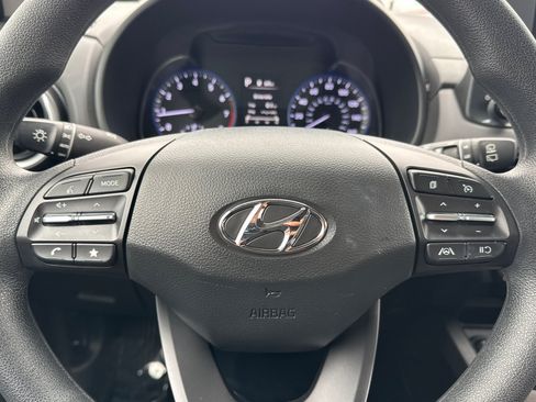 Used 2023 Hyundai Kona SEL FWD image 23