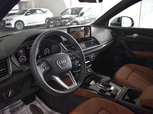 Used 2023 Audi Q5 2.0T Premium Plus AWD/4WD image 12