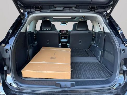 Used 2020 Toyota Highlander Platinum image 33