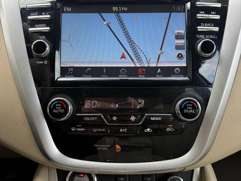Used 2017 Nissan Murano SL image 17