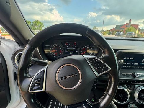 Used 2017 Chevrolet Camaro LT image 11