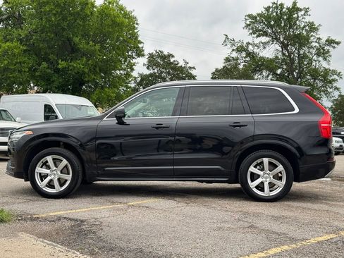 Used 2021 Volvo XC90 T5 Momentum w/ Climate Package FWD image 3