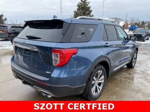 Used 2020 Ford Explorer Platinum w/ Premium Technology Package image 3