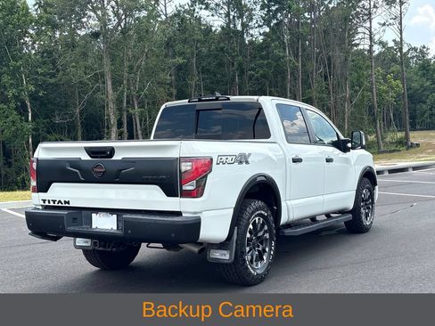 Used 2022 Nissan Titan PRO-4X w/ Pro-4x Convenience Package AWD/4WD image 4
