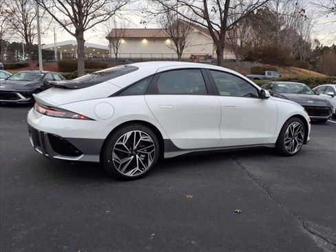 New 2024 Hyundai Ioniq 6 SEL image 21