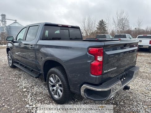 Used 2022 Chevrolet Silverado 1500 LT w/ Z71 Off-Road Package image 3