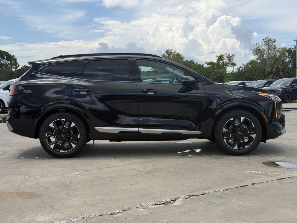 New 2027 Kia Sportage SX FWD image 3