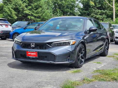 Used 2025 Honda Civic Sport image 3