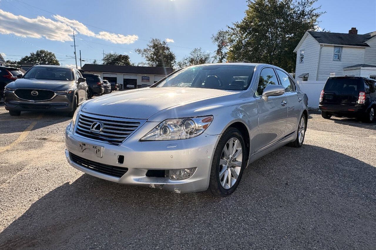 Used 2012 Lexus LS 460 AWD w/ Comfort Pkg image 2