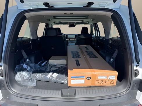 New 2026 Hyundai Santa Fe Limited image 12