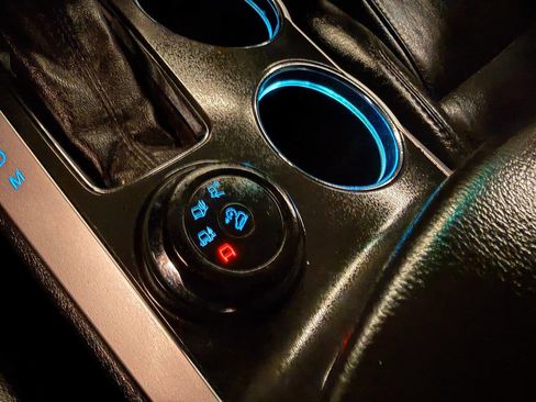 Used 2013 Ford Explorer Limited image 24