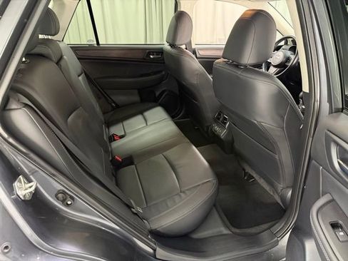 Used 2019 Subaru Outback 2.5i Limited AWD/4WD image 8