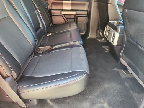 Used 2015 Ford F150 Lariat image 27