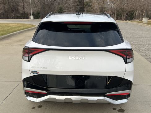 Used 2024 Kia Sportage SX image 9