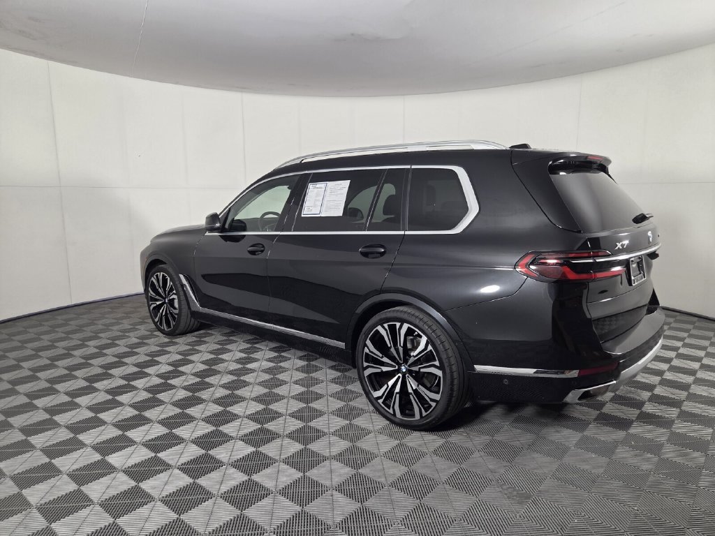 Used 2024 BMW X7 xDrive40i AWD/4WD image 6