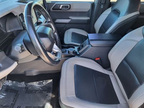 Used 2022 Ford Bronco Wildtrak image 12