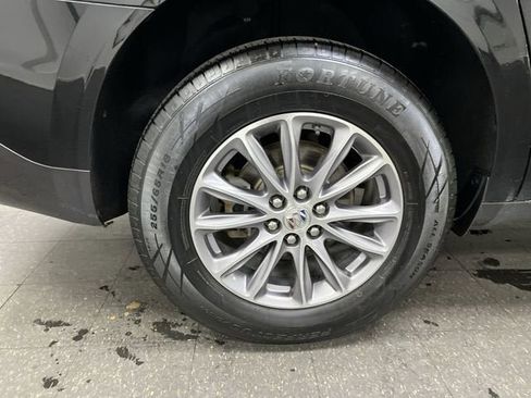 Certified 2023 Buick Enclave Essence image 32