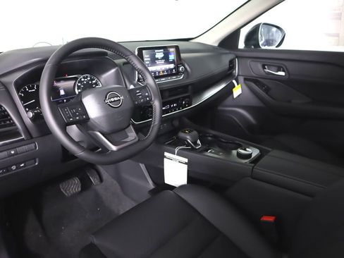 New 2026 Nissan Rogue Dark Armor image 9