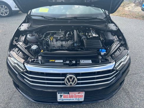 Used 2019 Volkswagen Jetta SE w/ Cold Weather Package FWD image 31