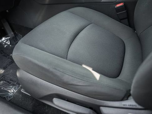 Used 2019 Toyota RAV4 LE w/ All Weather Liner Package AWD/4WD image 30