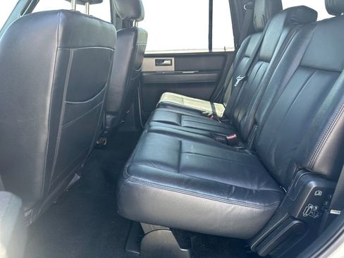 Used 2015 Ford Expedition XLT AWD/4WD image 23