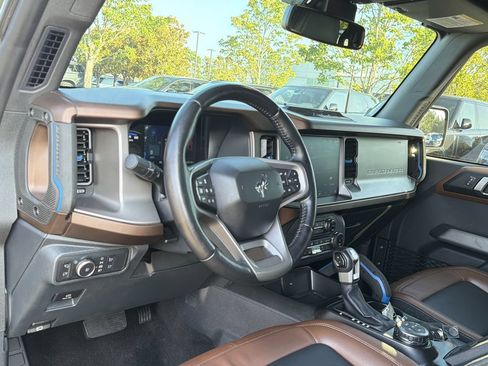 Used 2022 Ford Bronco Outer Banks AWD/4WD image 10