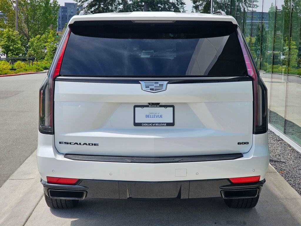 Used 2021 Cadillac Escalade Sport Platinum w/ LPO, ONYX Package AWD/4WD image 4