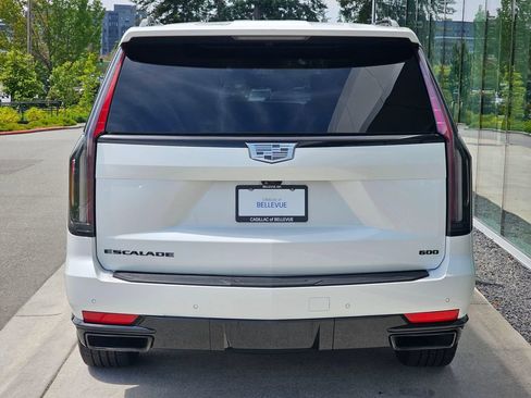 Used 2021 Cadillac Escalade Sport Platinum w/ LPO, ONYX Package AWD/4WD image 4