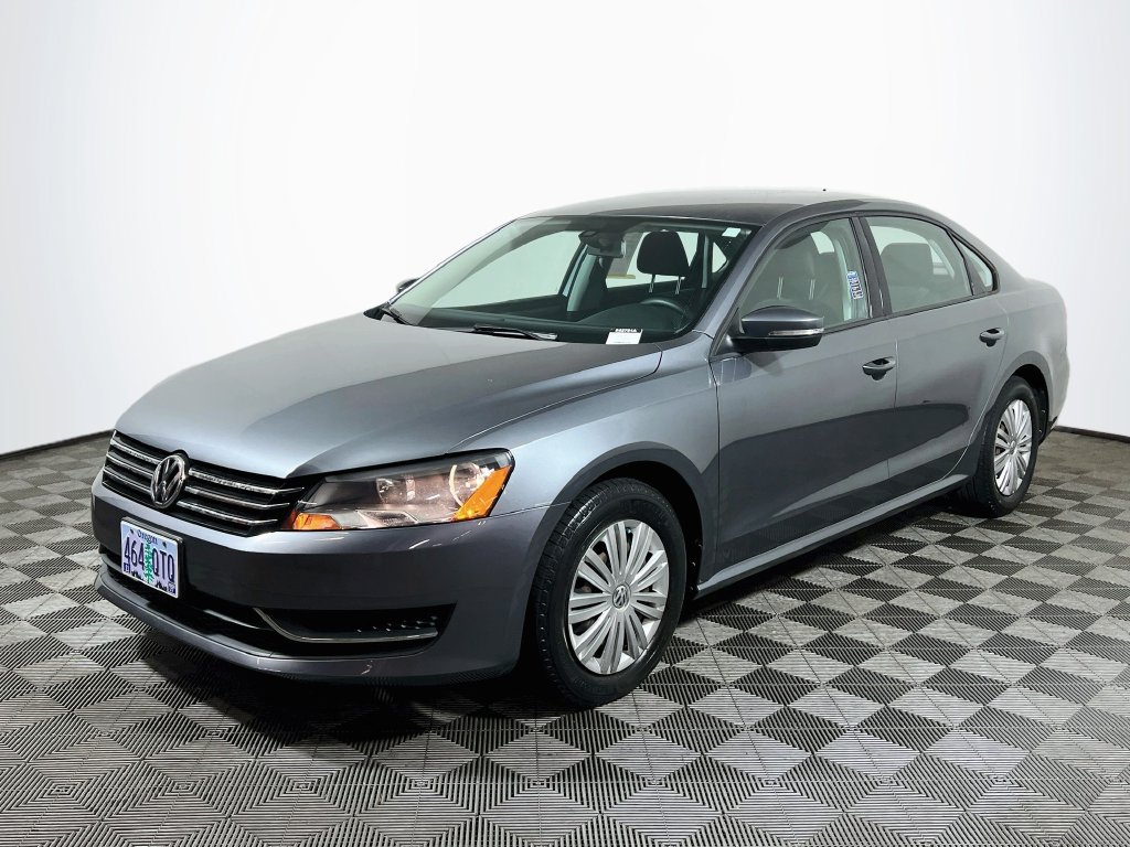 Used 2014 Volkswagen Passat 1.8T S FWD image 3