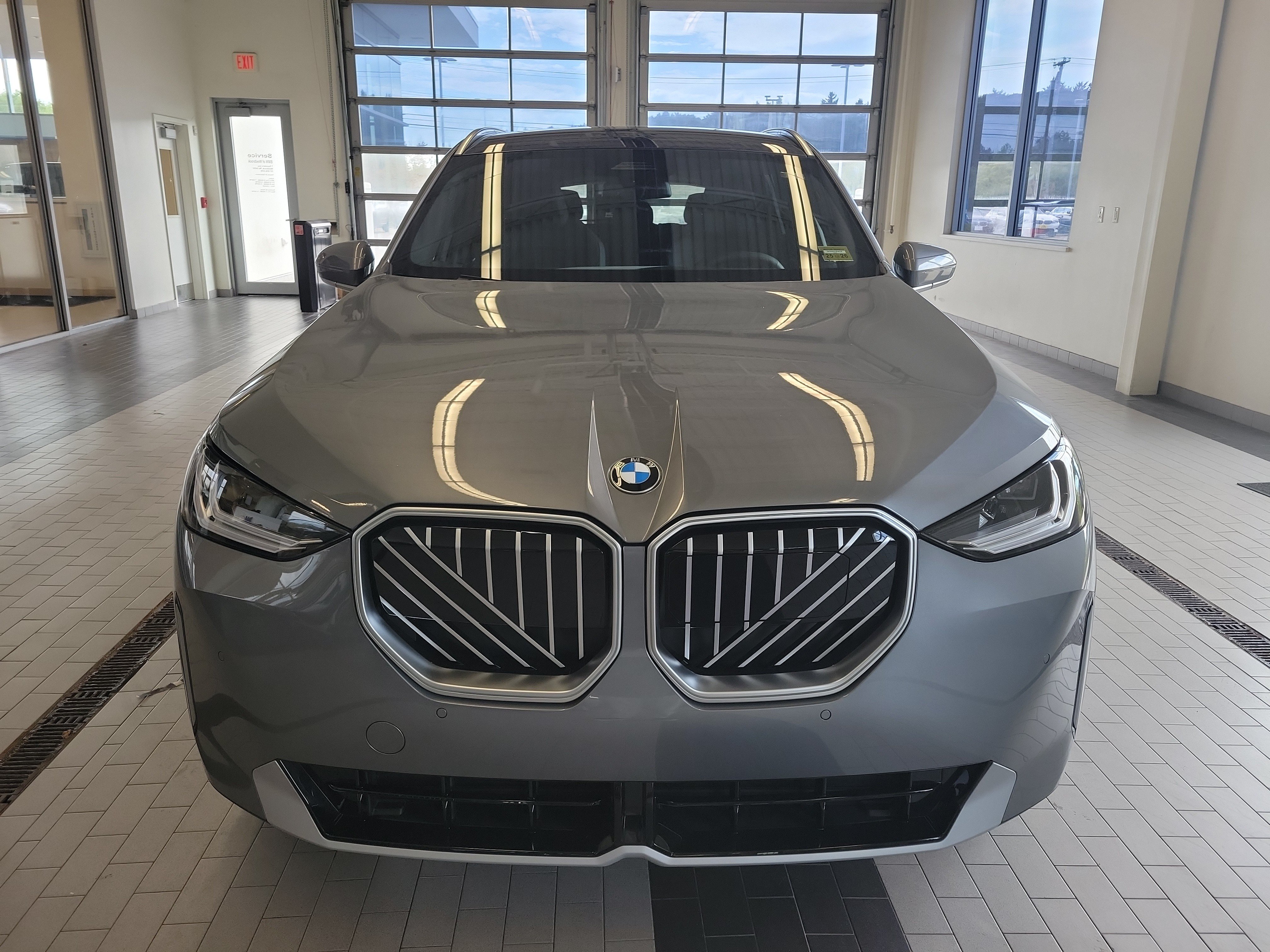 Used 2026 BMW X3 xDrive30i w/ Convenience Package AWD/4WD image 2