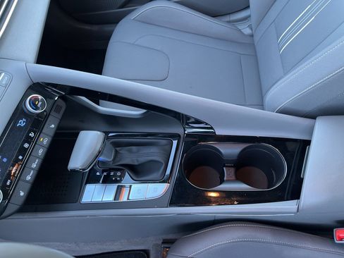 Certified 2023 Hyundai Elantra SEL w/ Convenience Package image 32