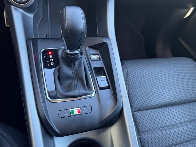 Used 2024 Alfa Romeo Tonale Veloce AWD/4WD image 31