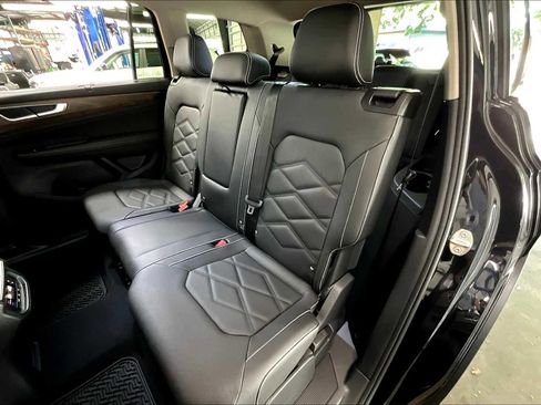 New 2026 Volkswagen Atlas SE image 12