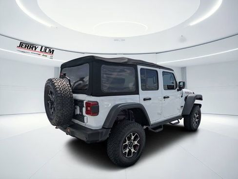 Used 2018 Jeep Wrangler Unlimited Rubicon AWD/4WD image 3