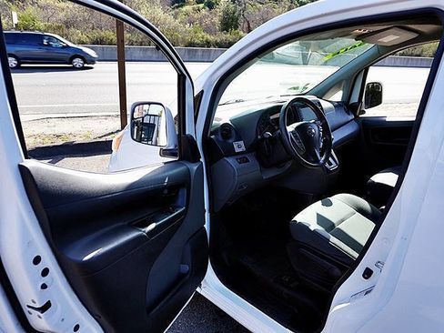 Used 2020 Nissan NV200 SV image 29