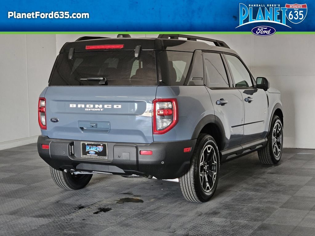 New 2025 Ford Bronco Sport Outer Banks w/ Outer Banks Tech Package+ AWD/4WD image 3