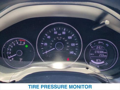 Certified 2021 Honda HR-V LX image 16