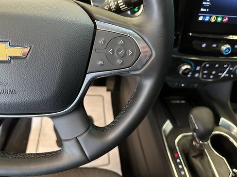 Used 2023 Chevrolet Traverse LT AWD/4WD image 11