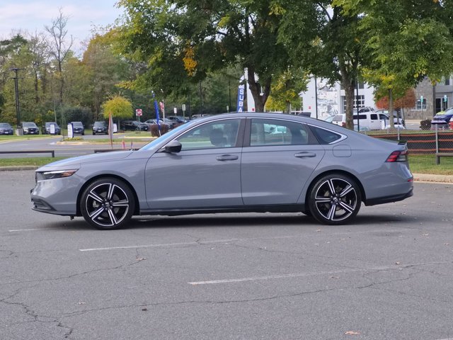 Used 2023 Honda Accord Sport image 9