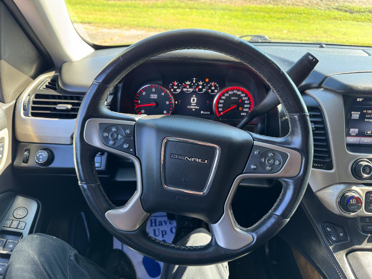 Used 2015 GMC Yukon Denali w/ Open Road Package RWD image 41