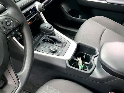 Used 2024 Toyota RAV4 XLE w/ Convenience Package image 17