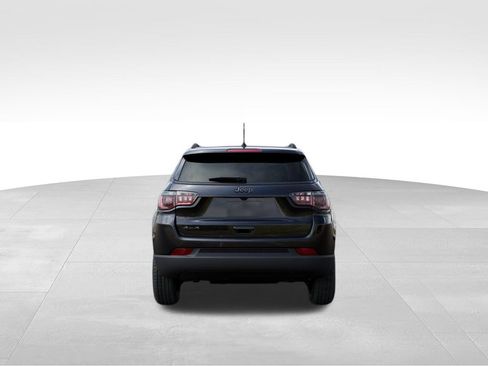 New 2026 Jeep Compass Latitude image 8